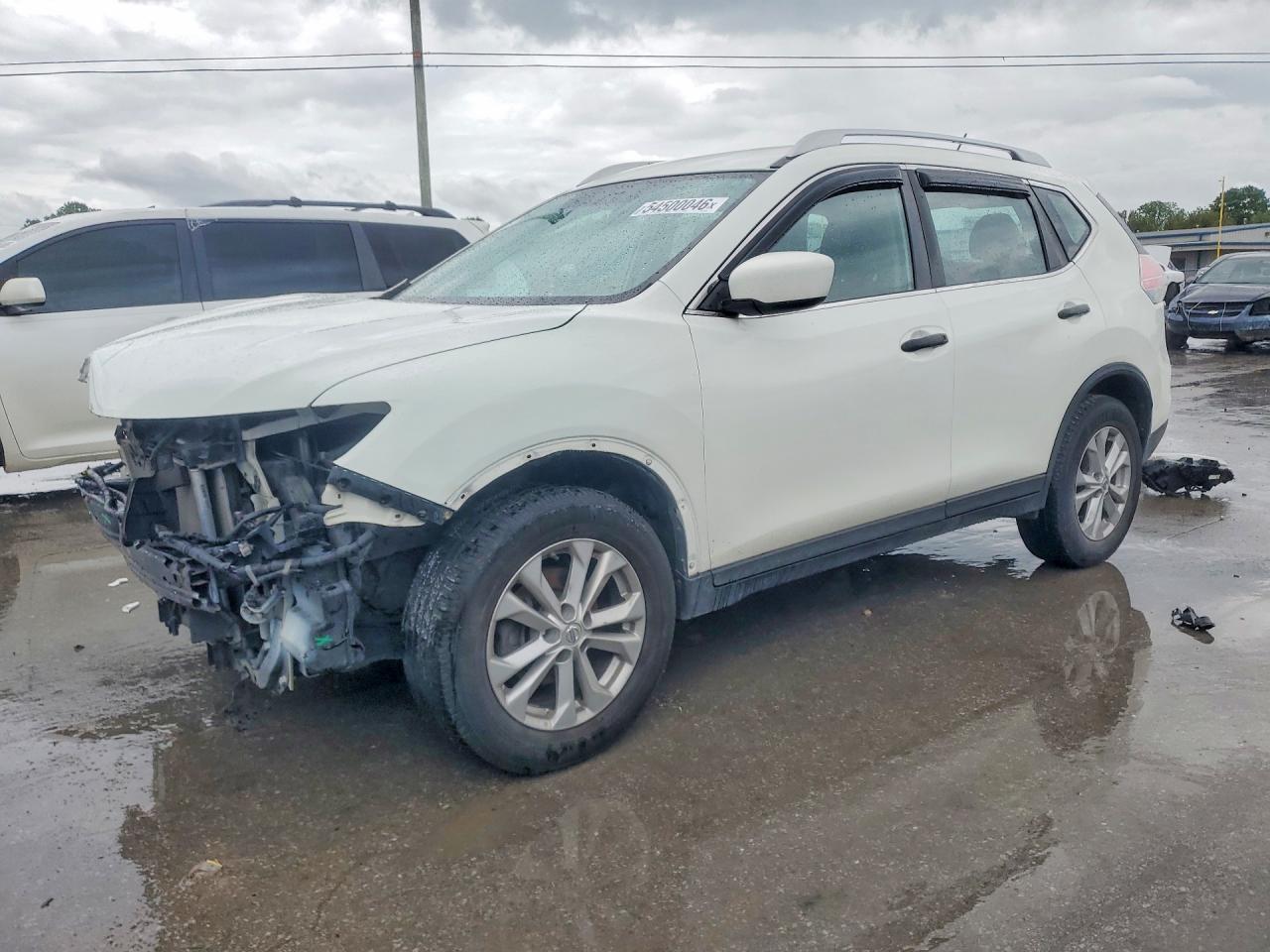 Salvage Nissan Rogue Image