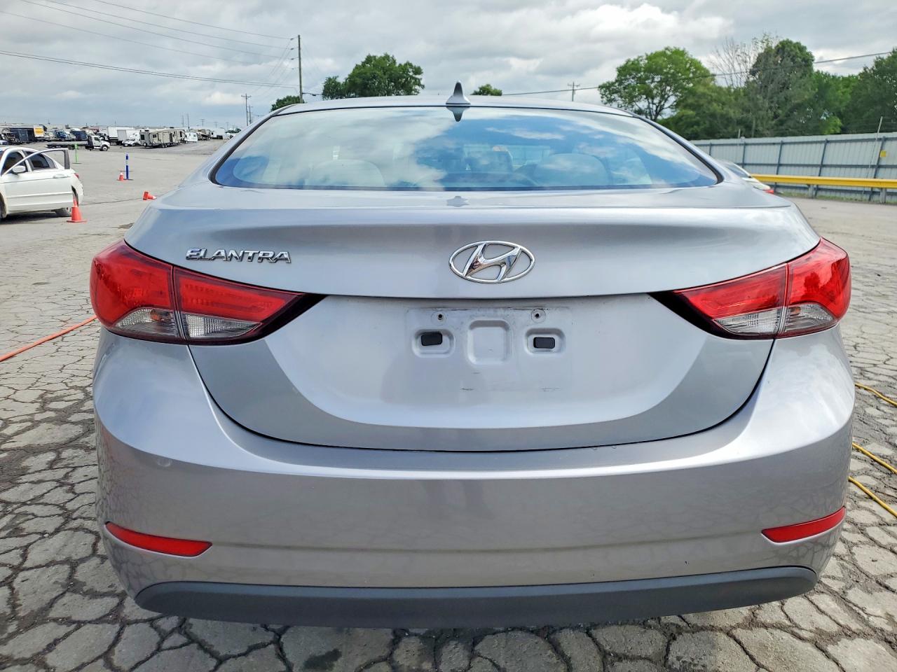 Hyundai ELANTRA Se