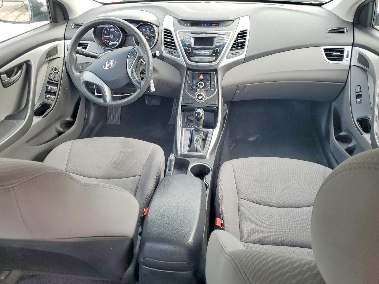 Hyundai ELANTRA Se