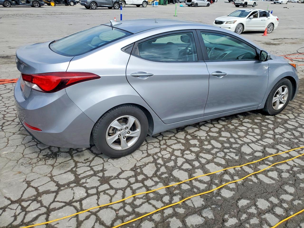 Hyundai ELANTRA Se
