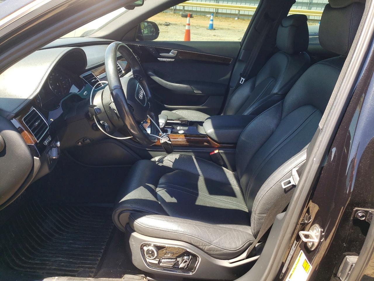 Audi A8 L Quattro