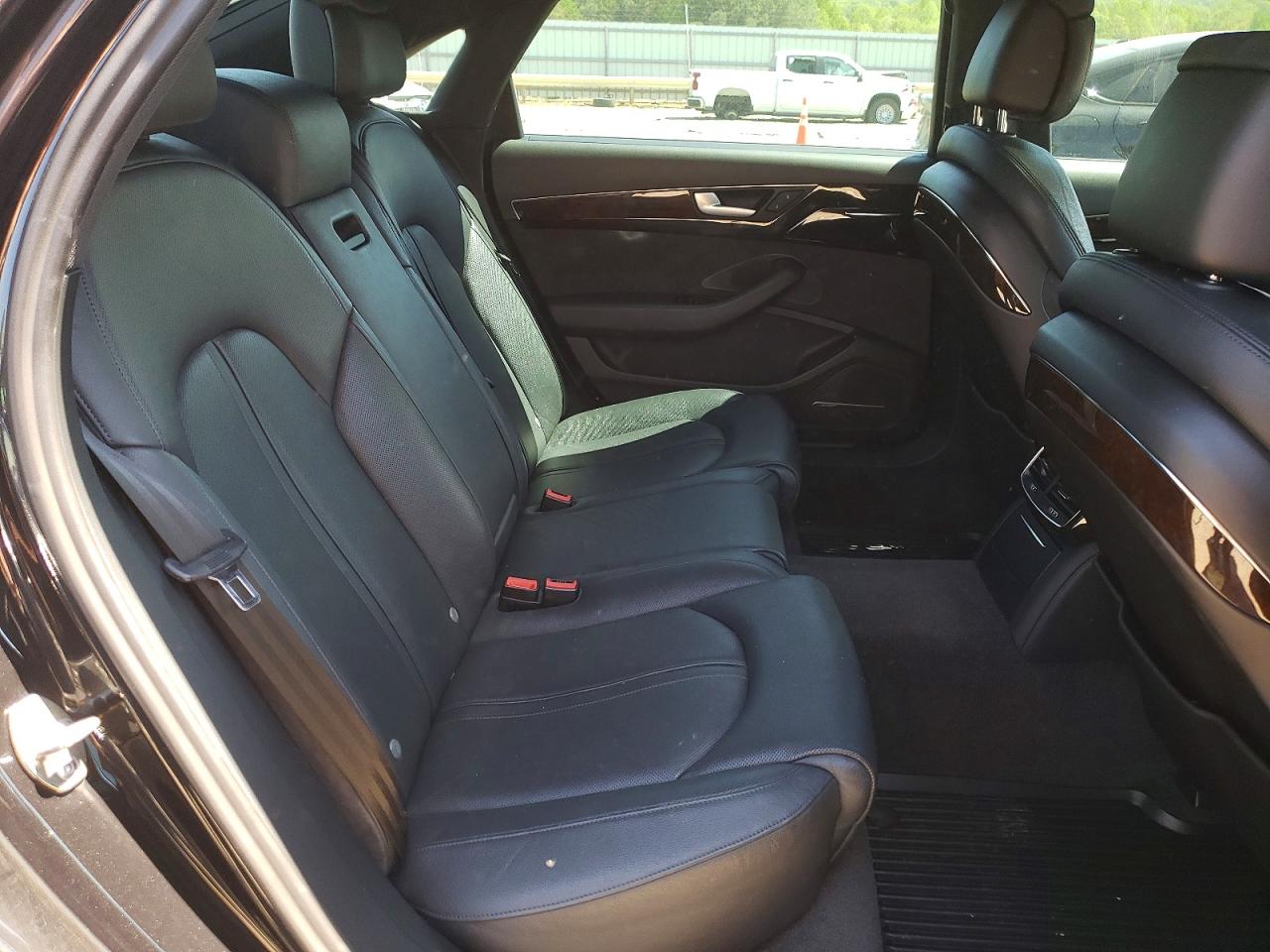 Audi A8 L Quattro