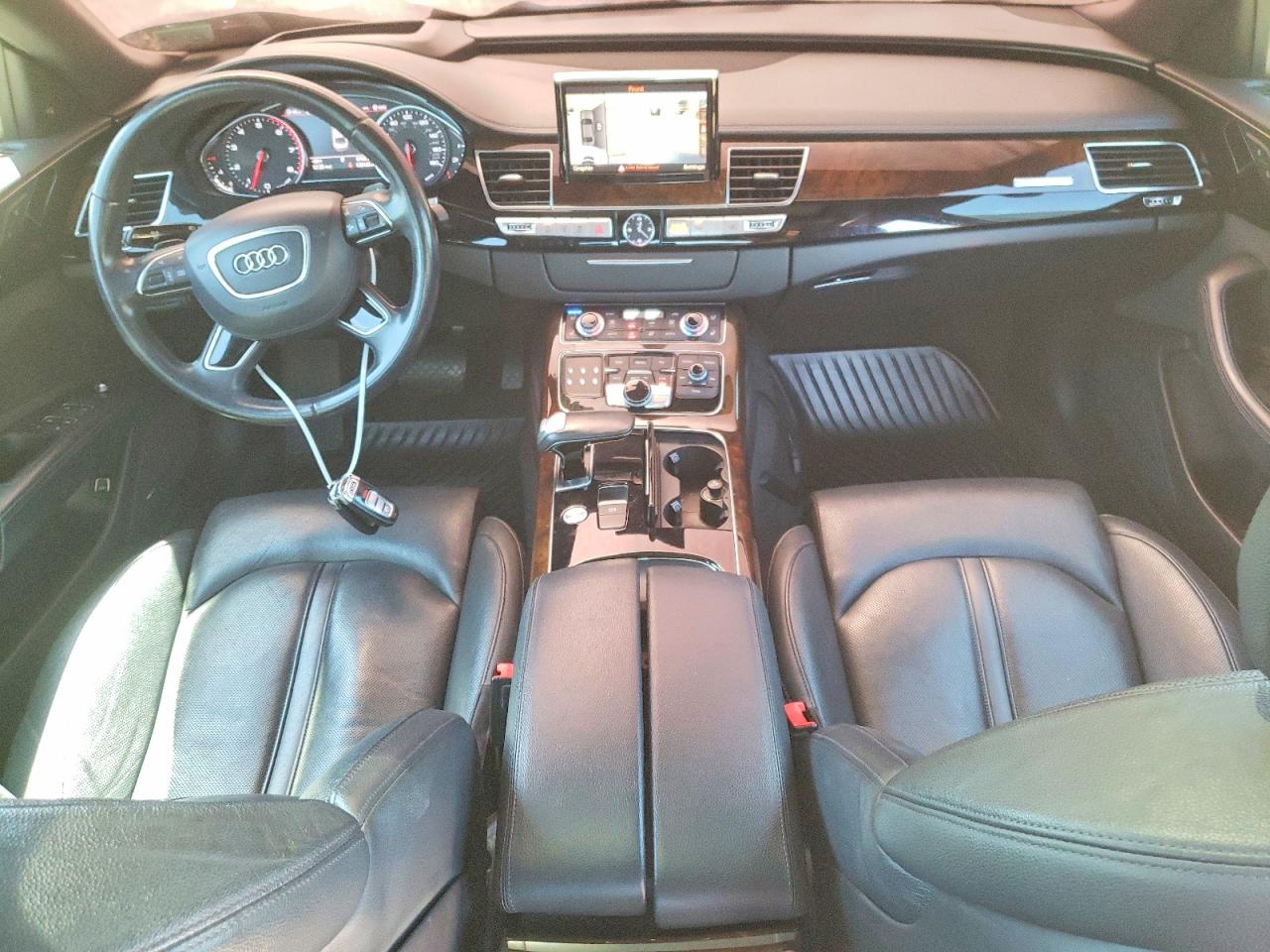Audi A8 L Quattro