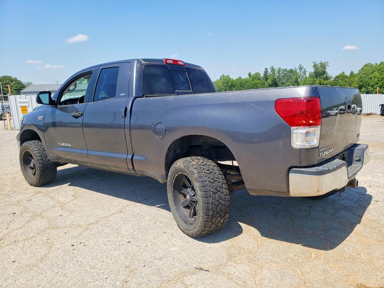 Toyota Tundra Double Cab Sr5