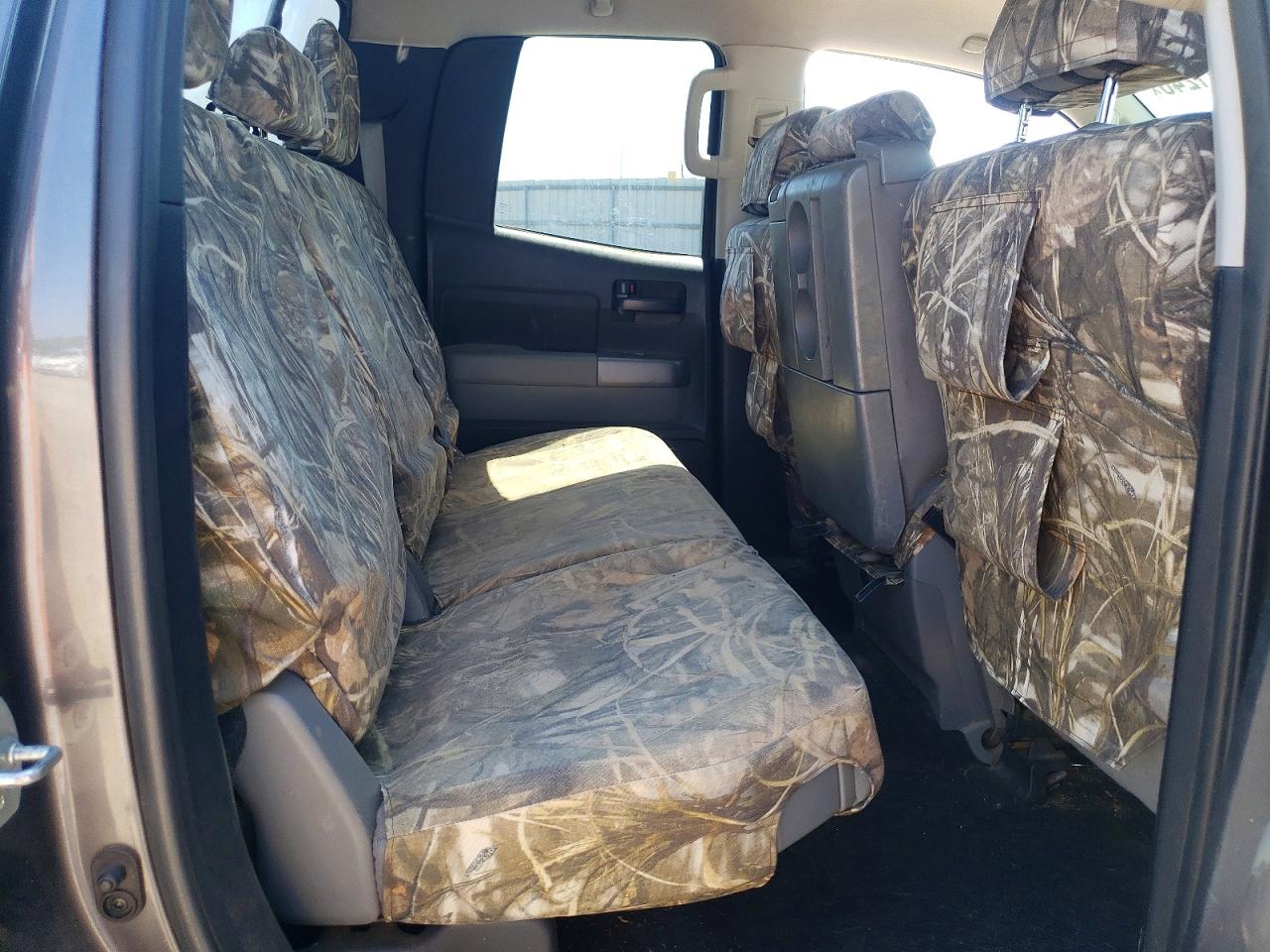 Toyota Tundra Double Cab Sr5