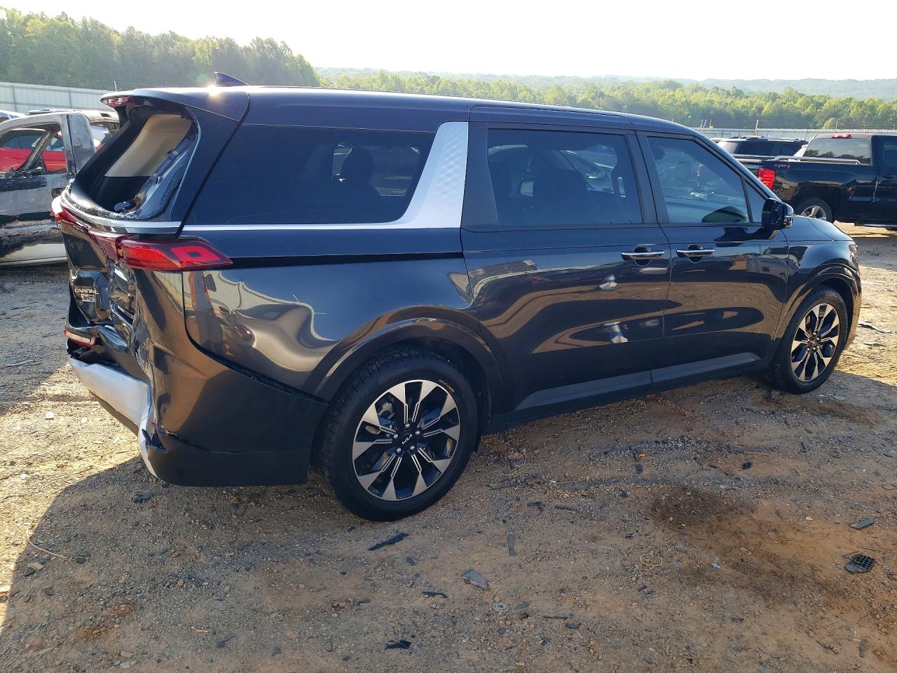 Kia Carnival Ex
