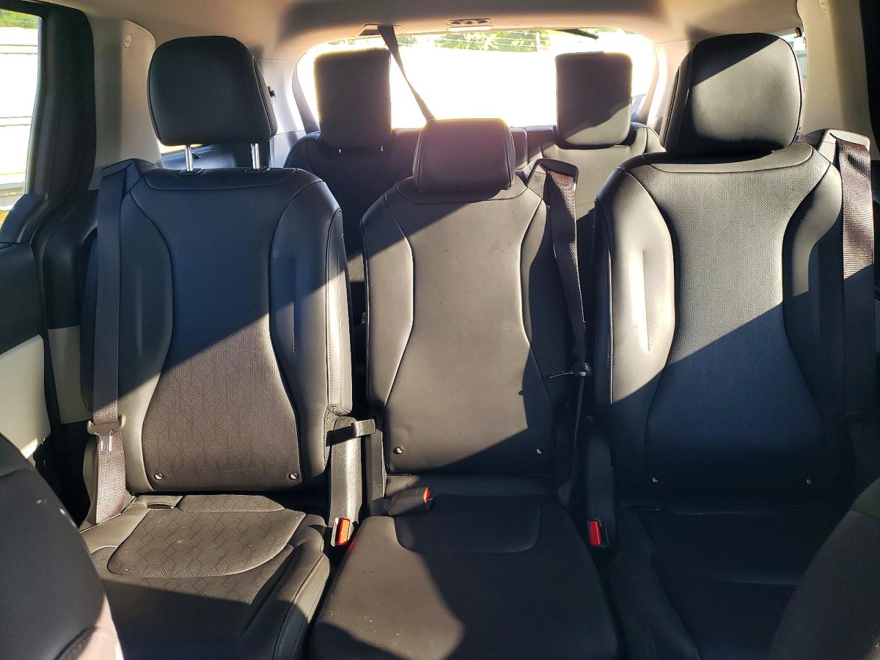 Kia Carnival Ex