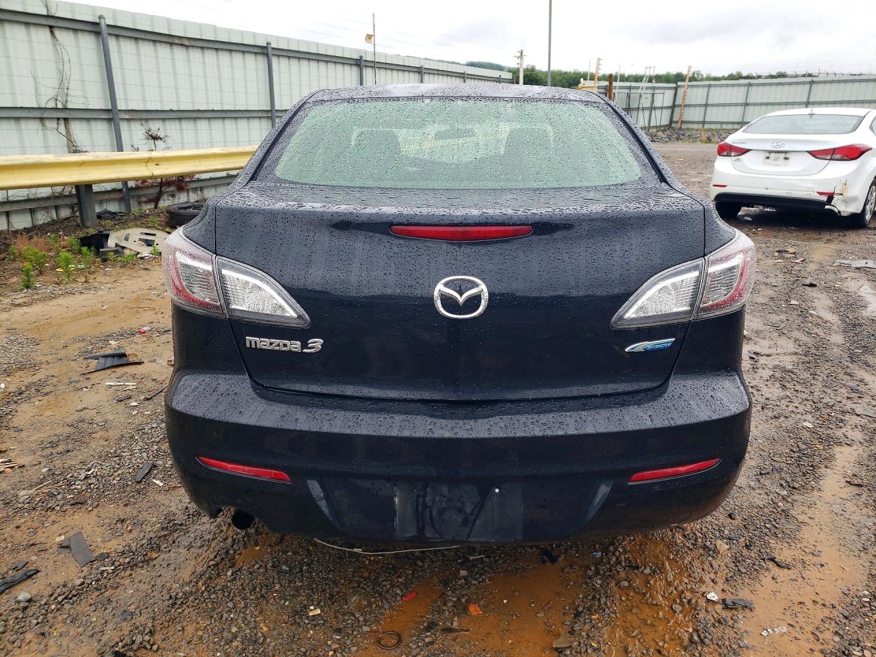 Mazda 3 I