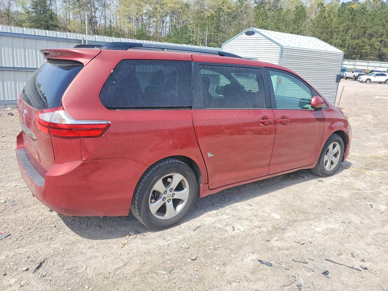 Toyota Sienna Le 8-passenger