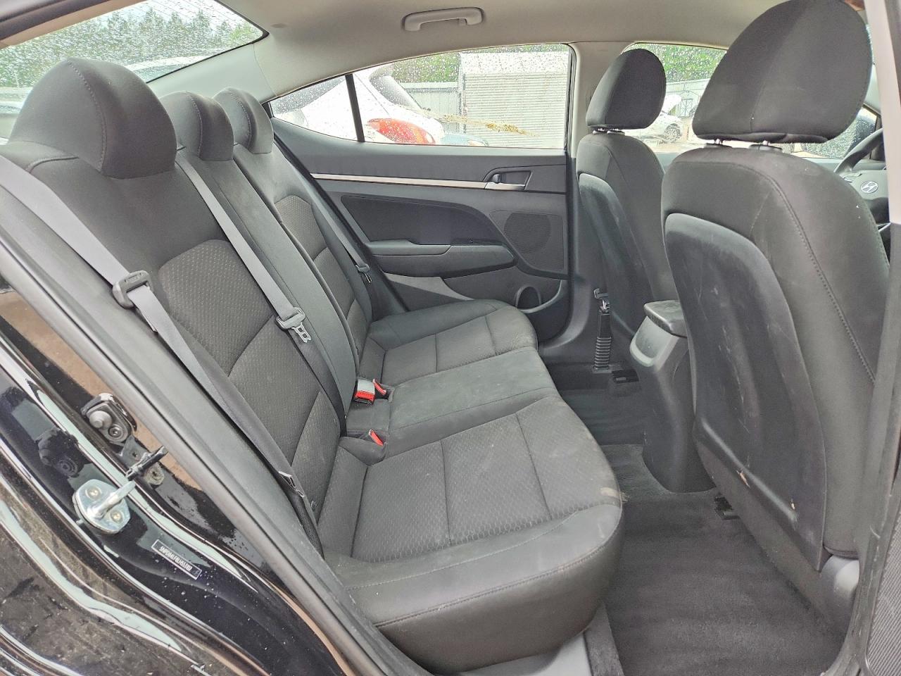 Hyundai ELANTRA Sel