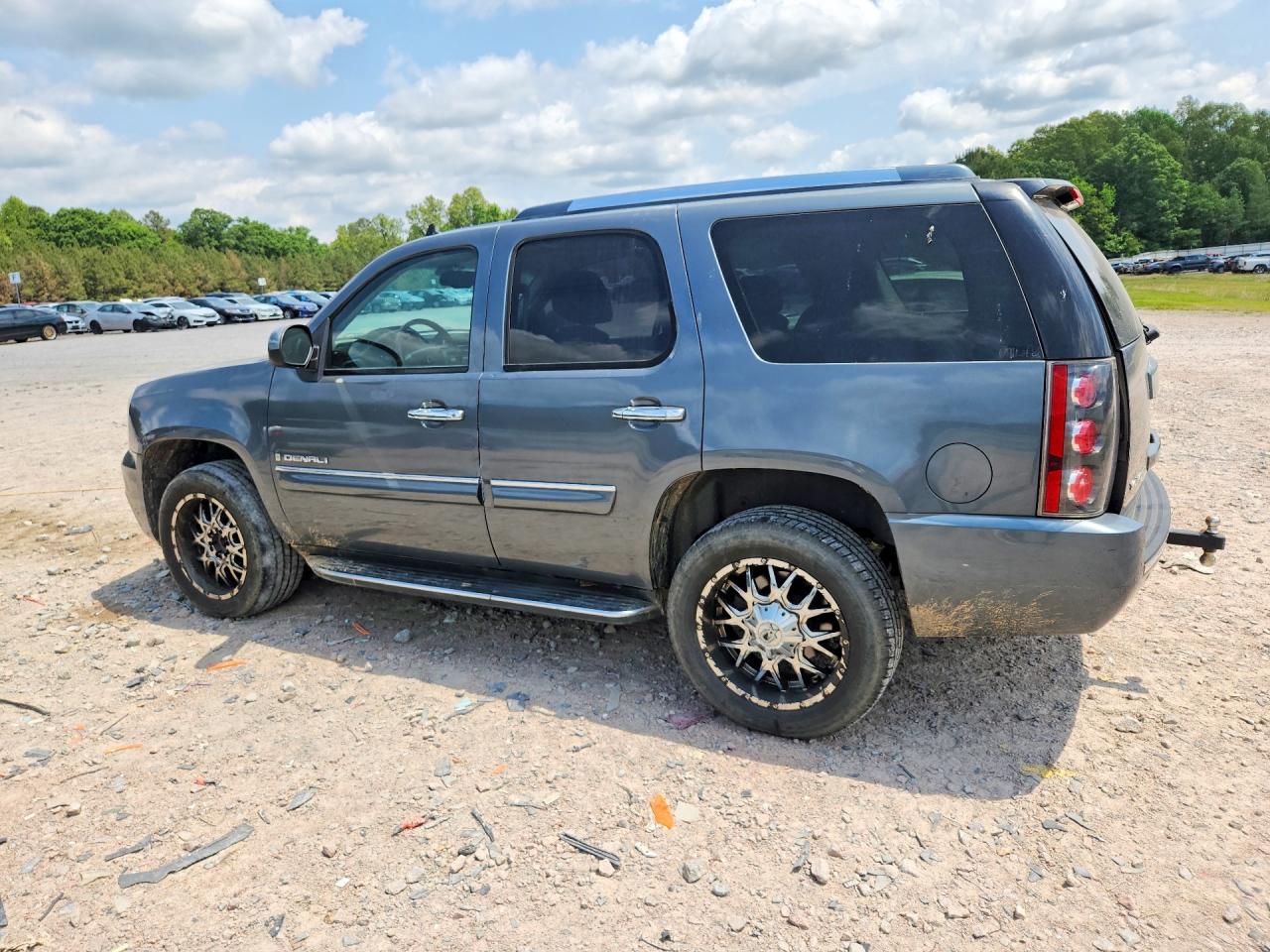 GMC Yukon Denali