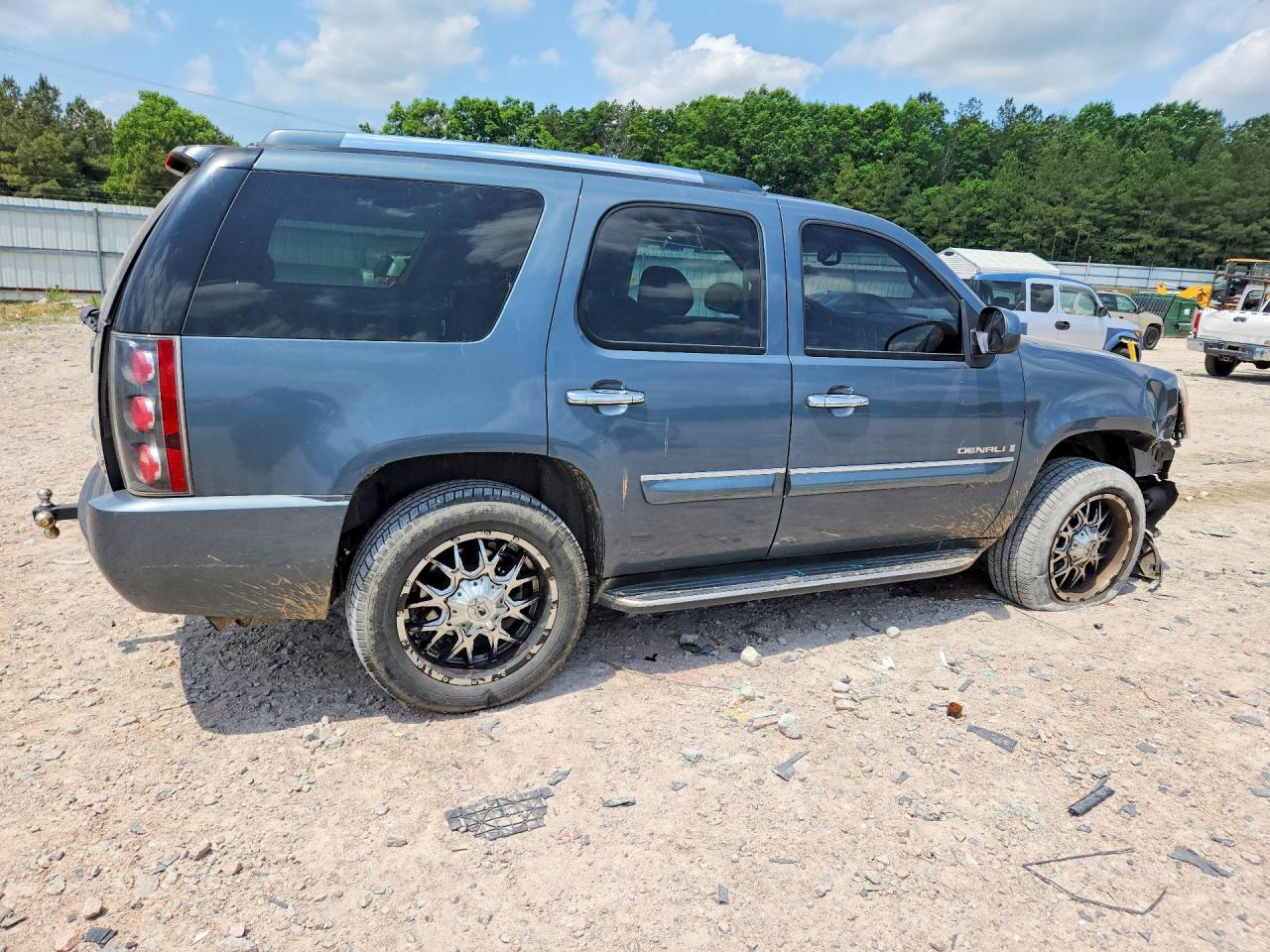 GMC Yukon Denali