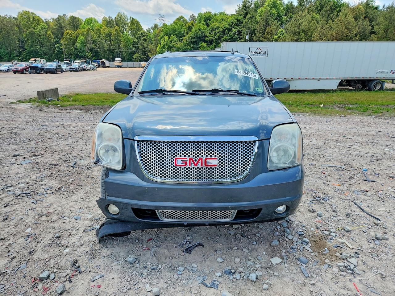 GMC Yukon Denali
