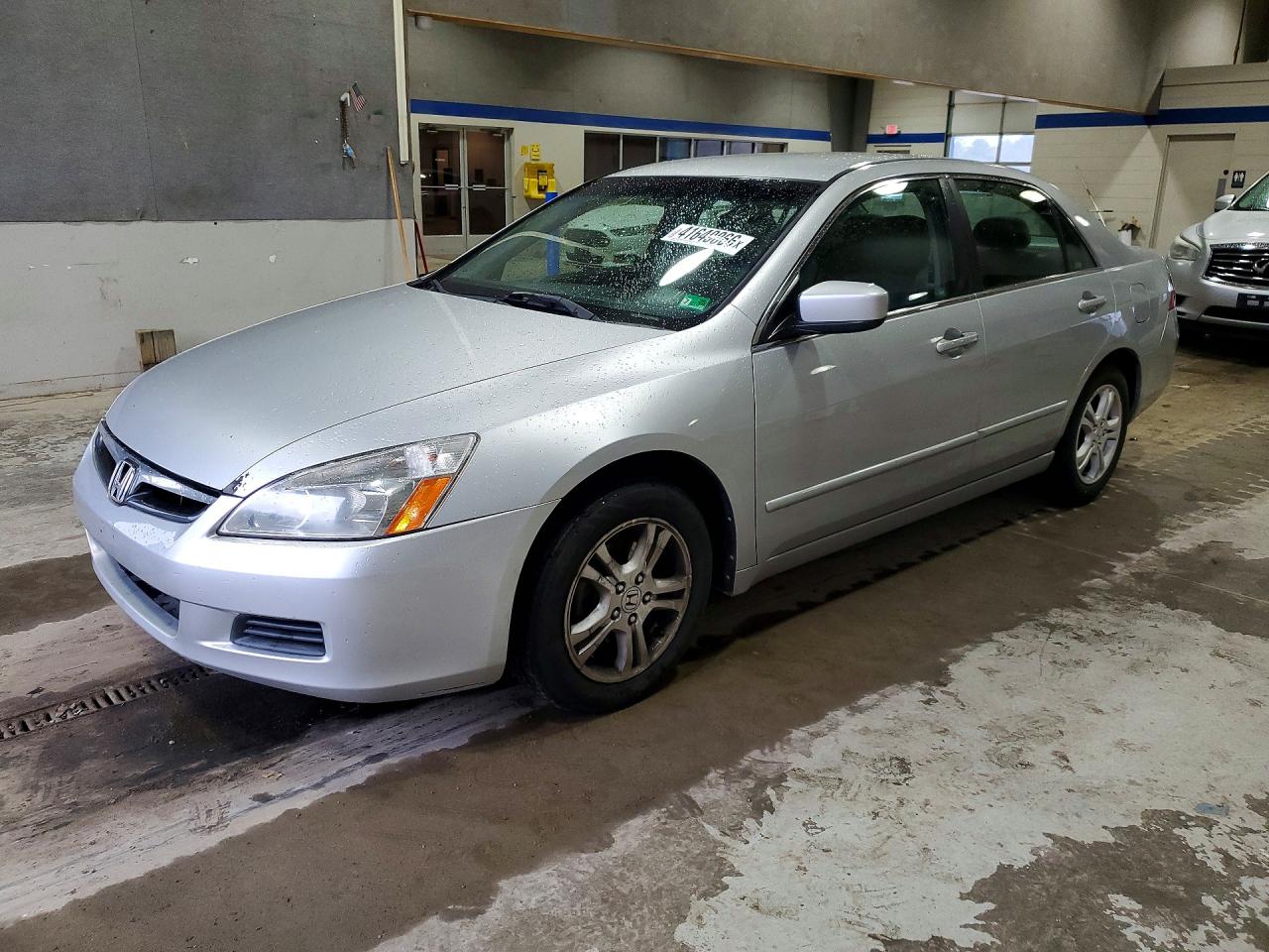 Salvage Honda Accord Image