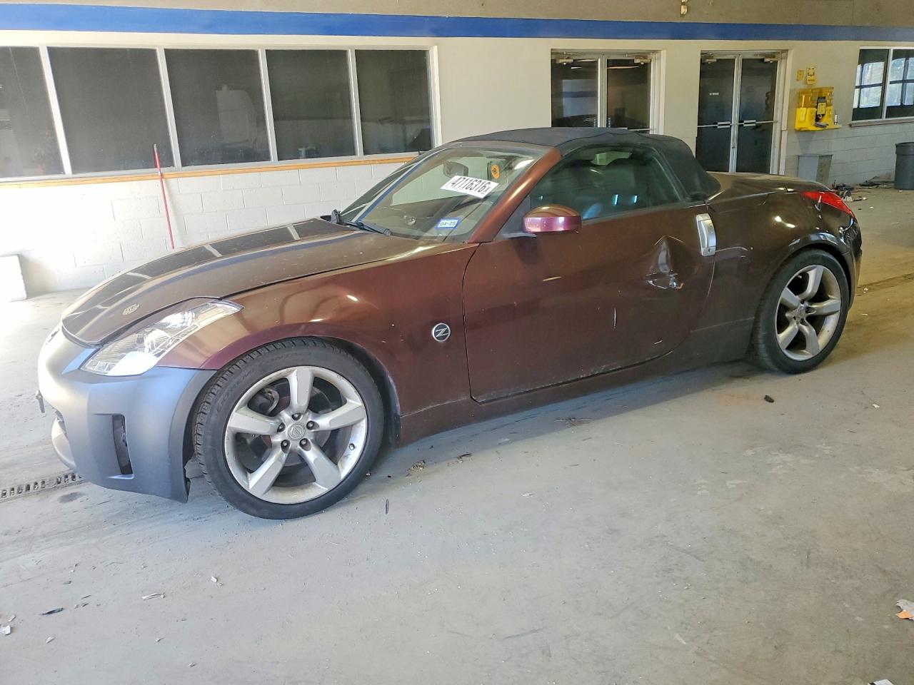 Salvage Nissan 350Z Image