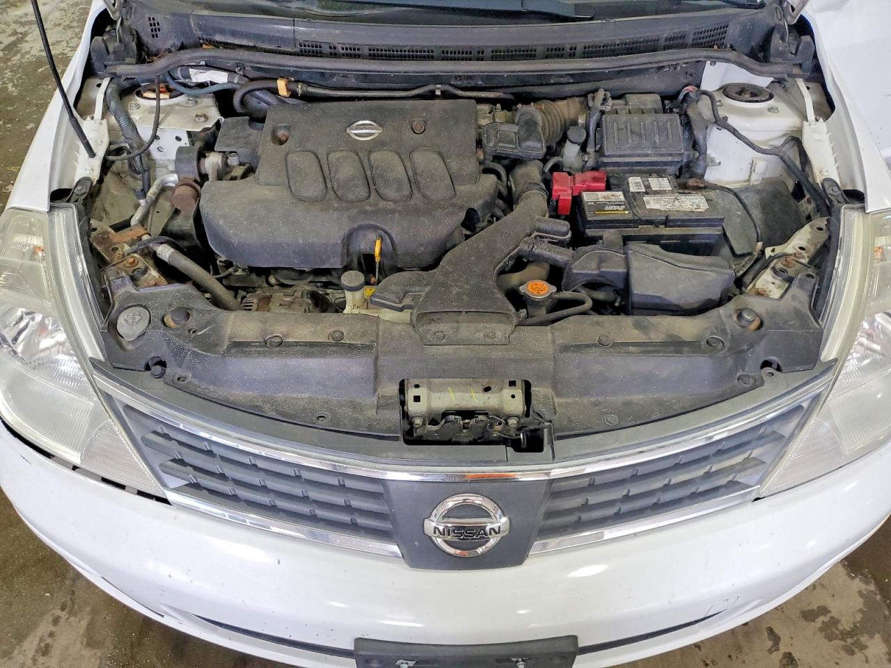 Nissan Versa 1.8 S