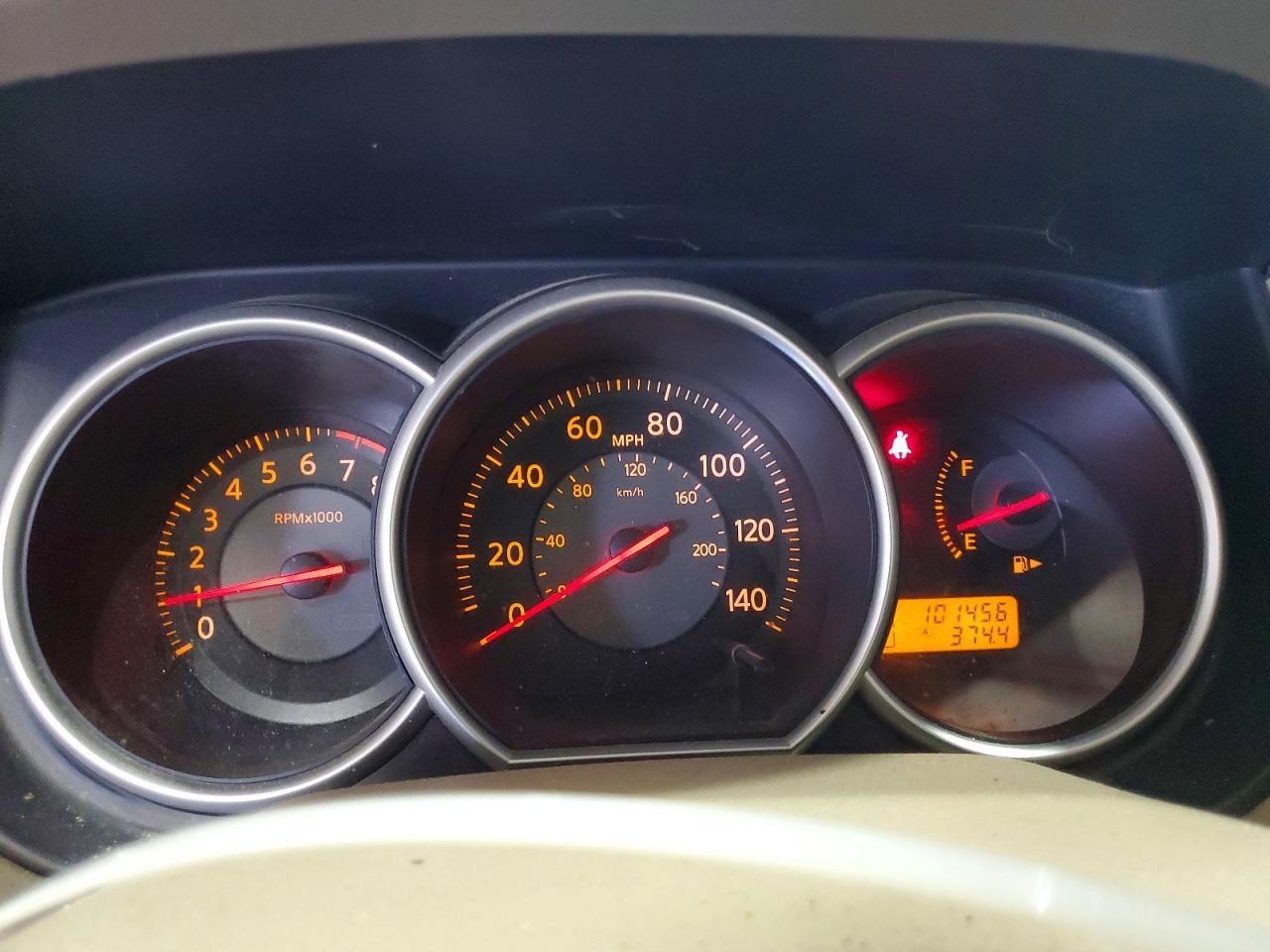 Nissan Versa 1.8 S