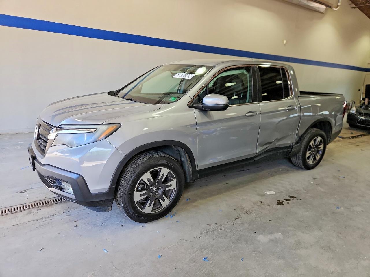 Salvage Honda Ridgeline Image