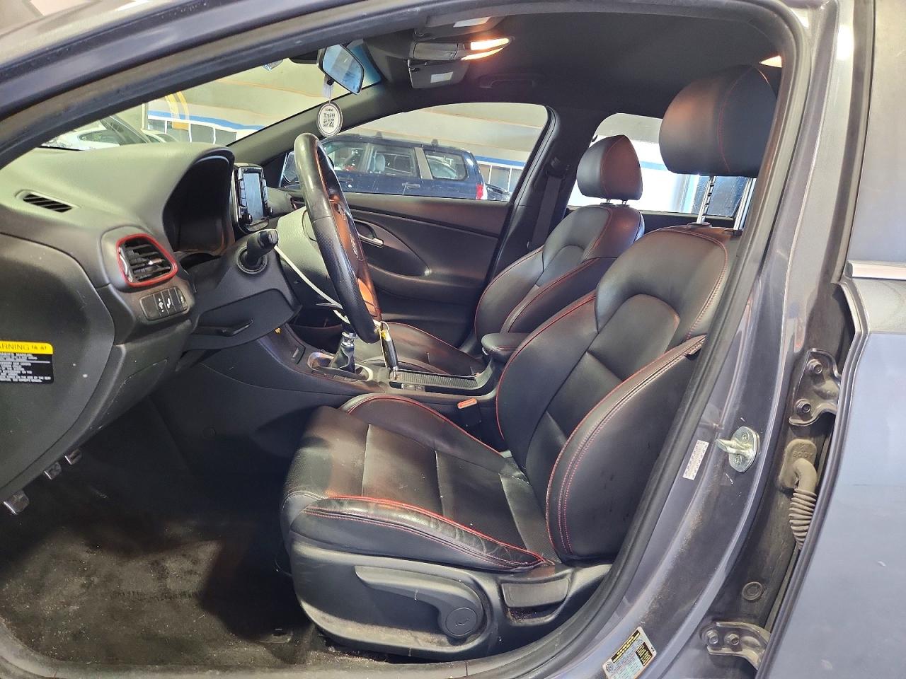 Hyundai ELANTRA Sport