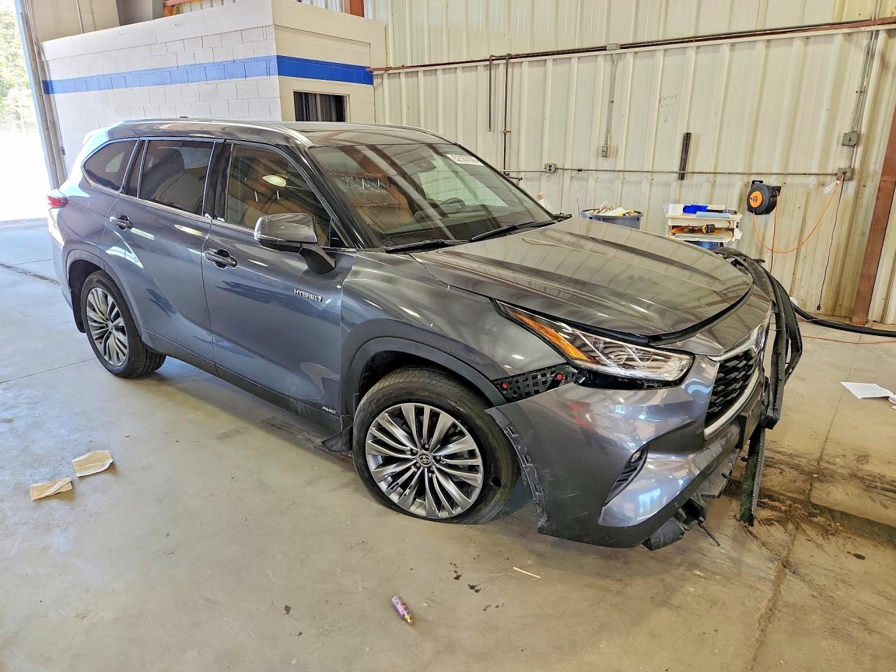 Toyota Highlander Hybrid Platinum