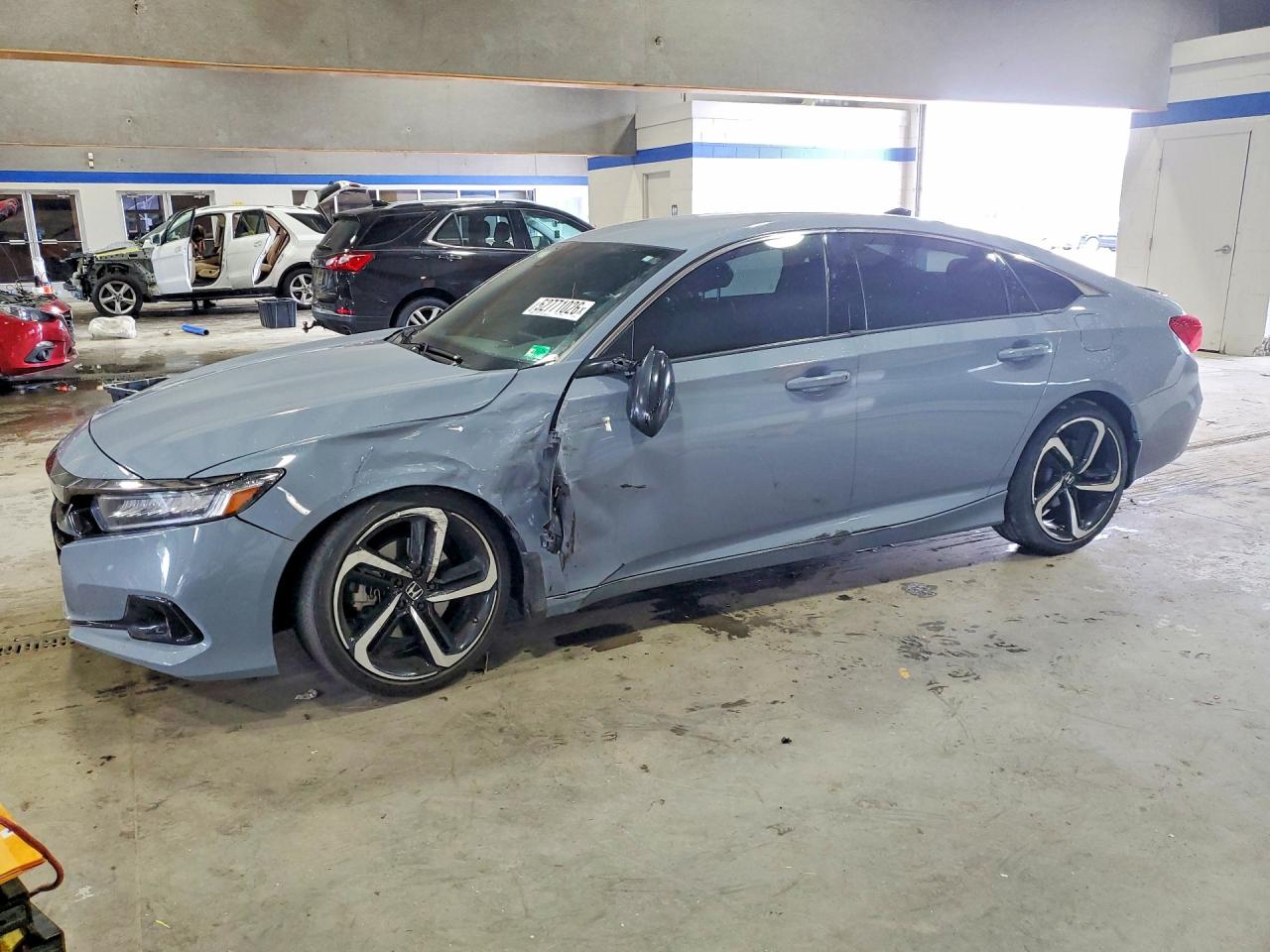 Salvage Honda Accord Image