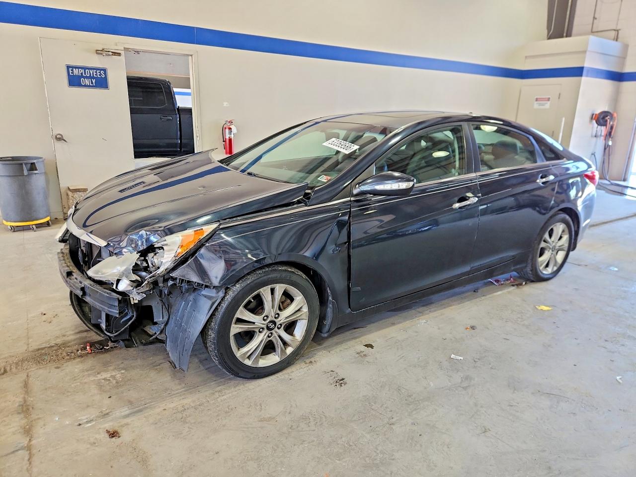 Salvage Hyundai SONATA Image