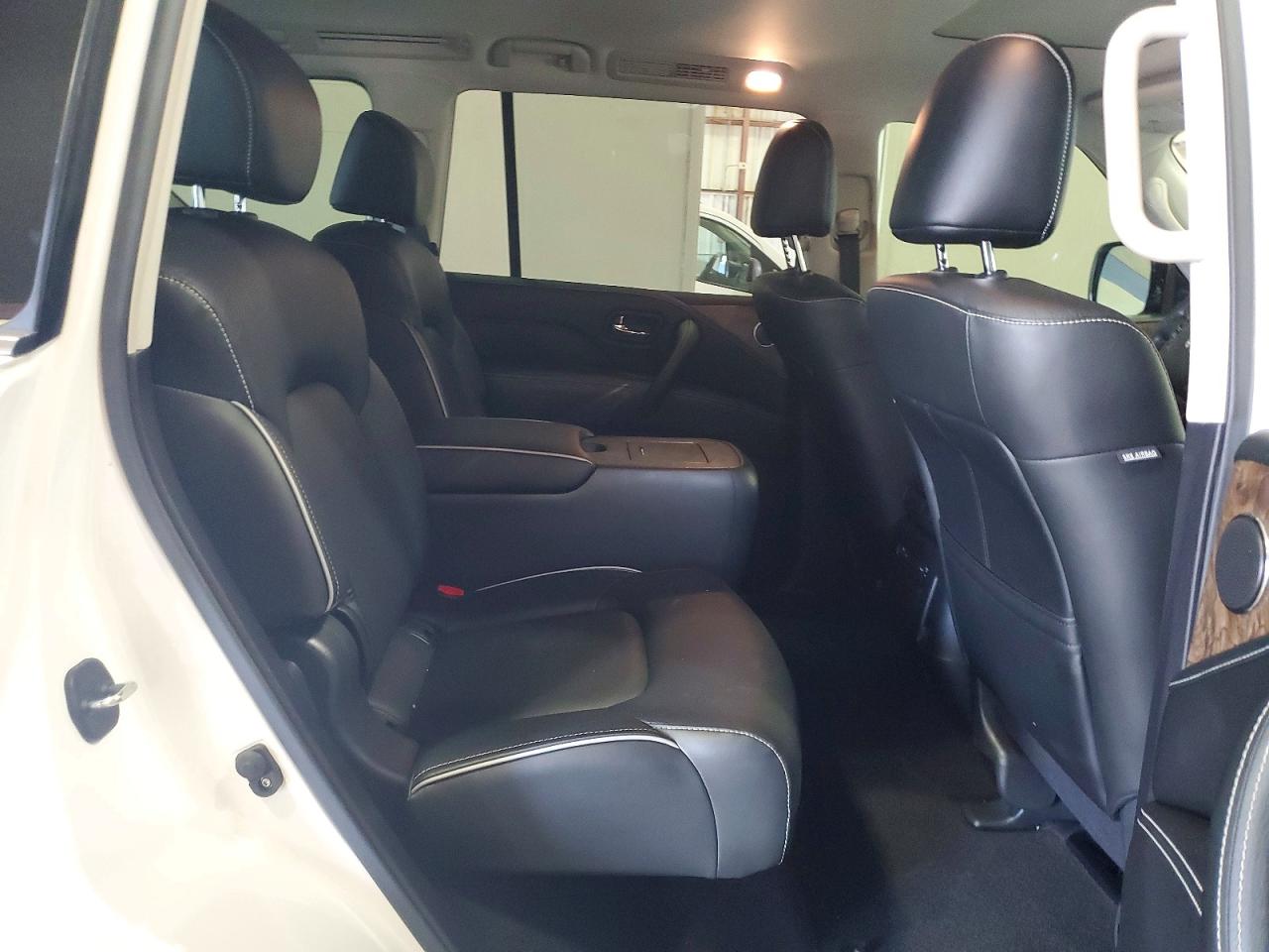 INFINITI Qx Premium Select