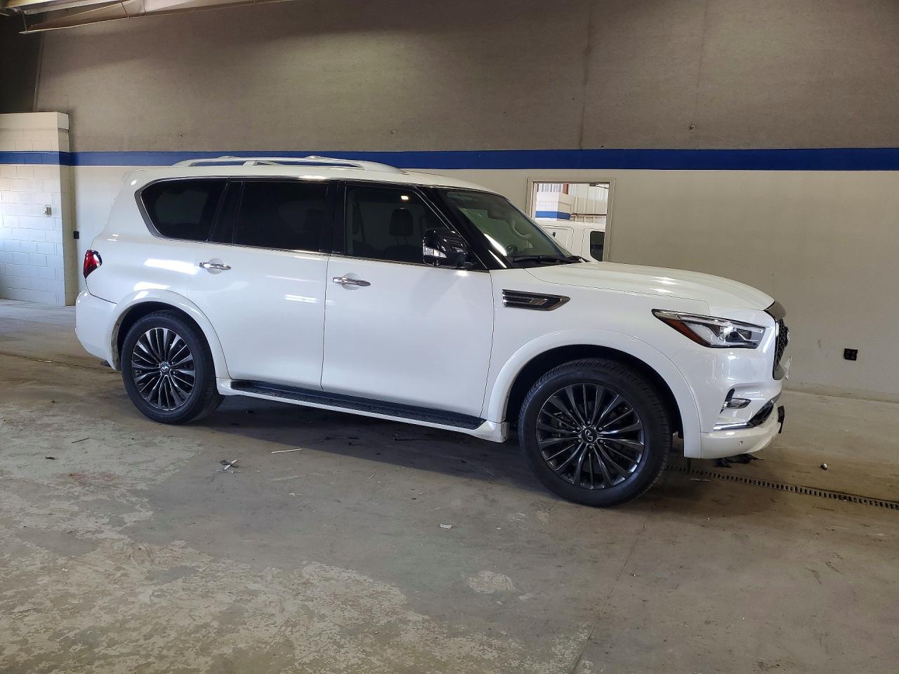 INFINITI Qx Premium Select