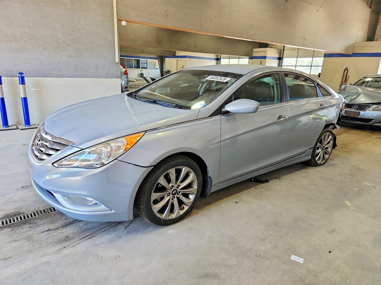 Salvage Hyundai SONATA Image
