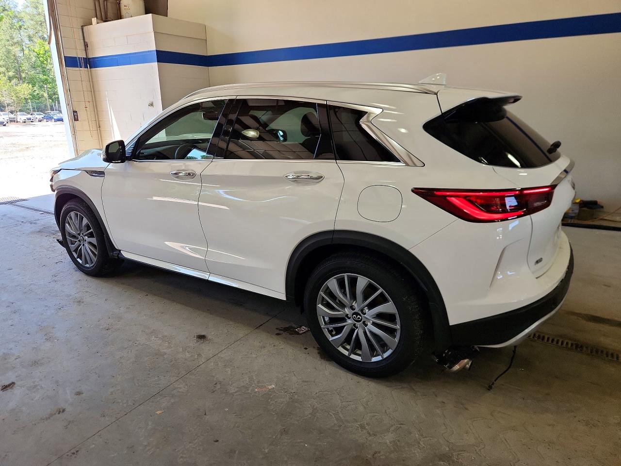 INFINITI Qx Luxe
