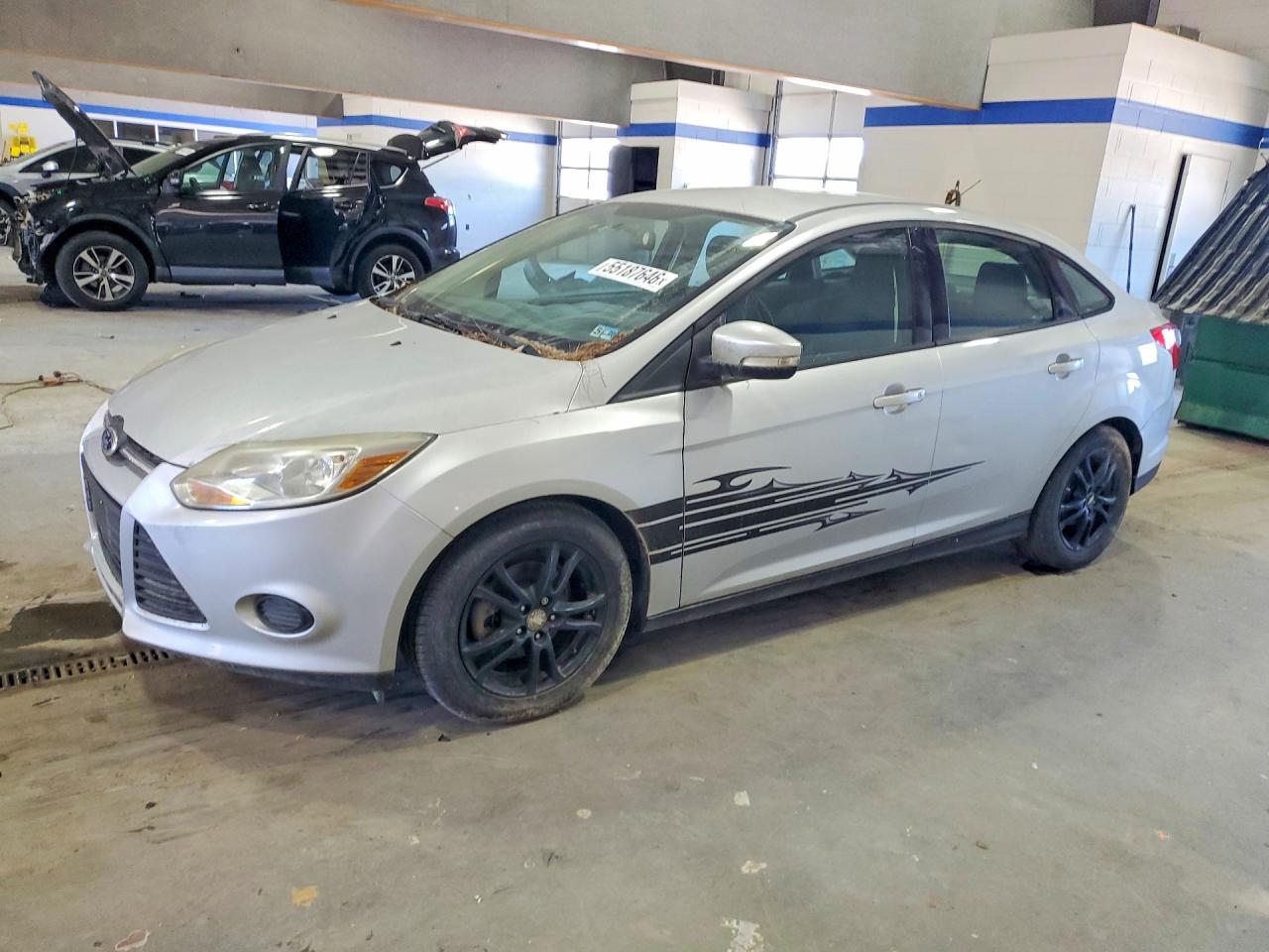 Salvage Ford Focus Image