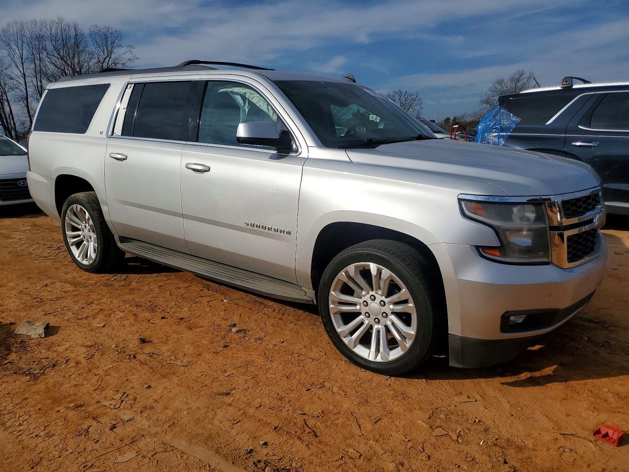 Chevrolet Suburban C1500 Lt