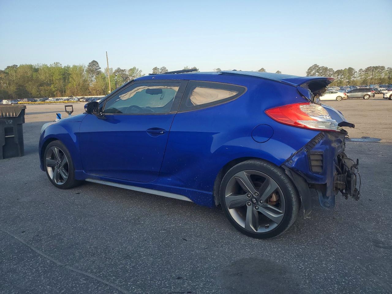 Hyundai VELOSTER Turbo