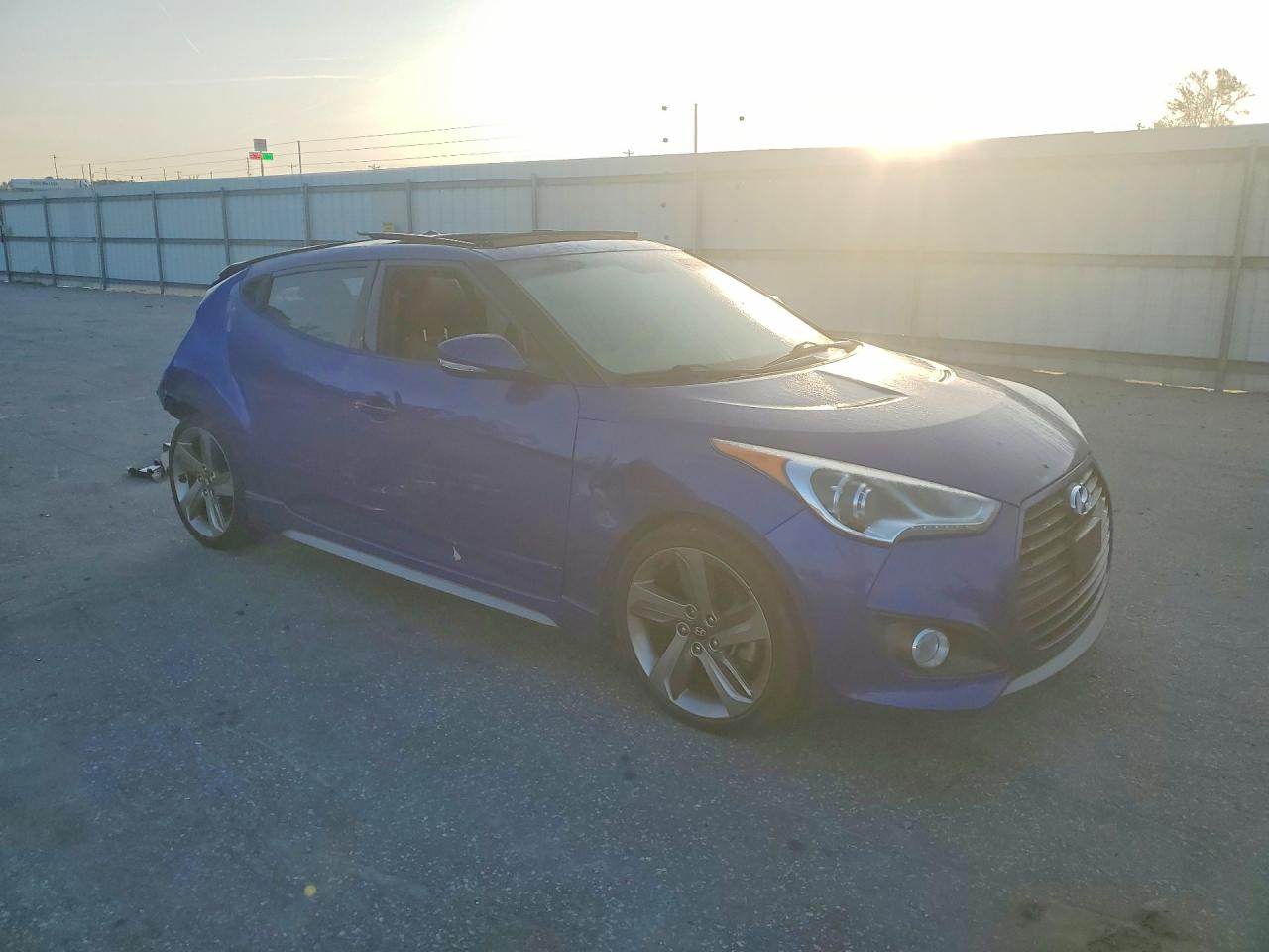 Hyundai VELOSTER Turbo