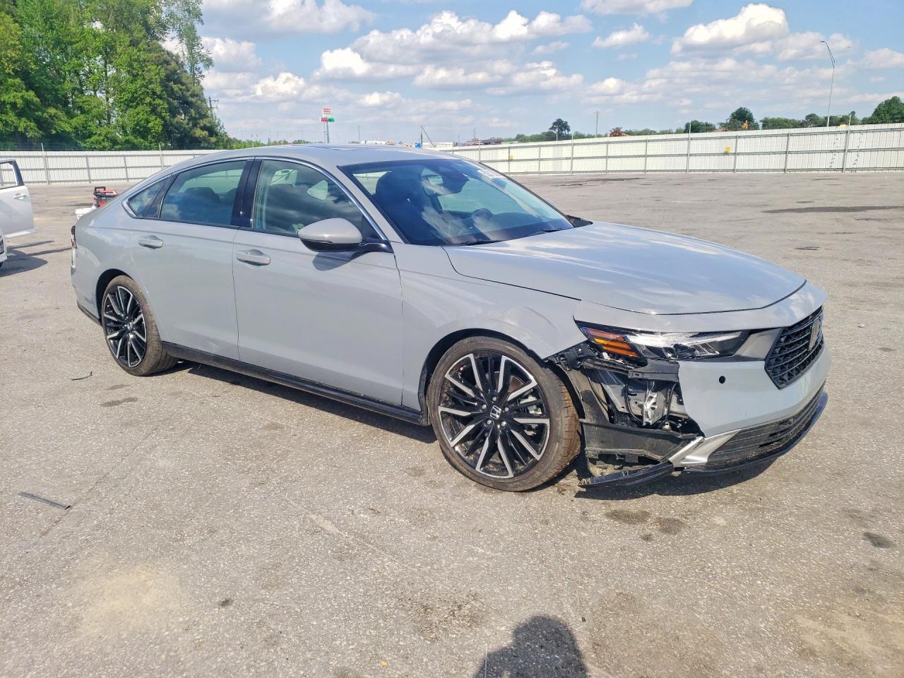 Honda Accord Touring Hybrid