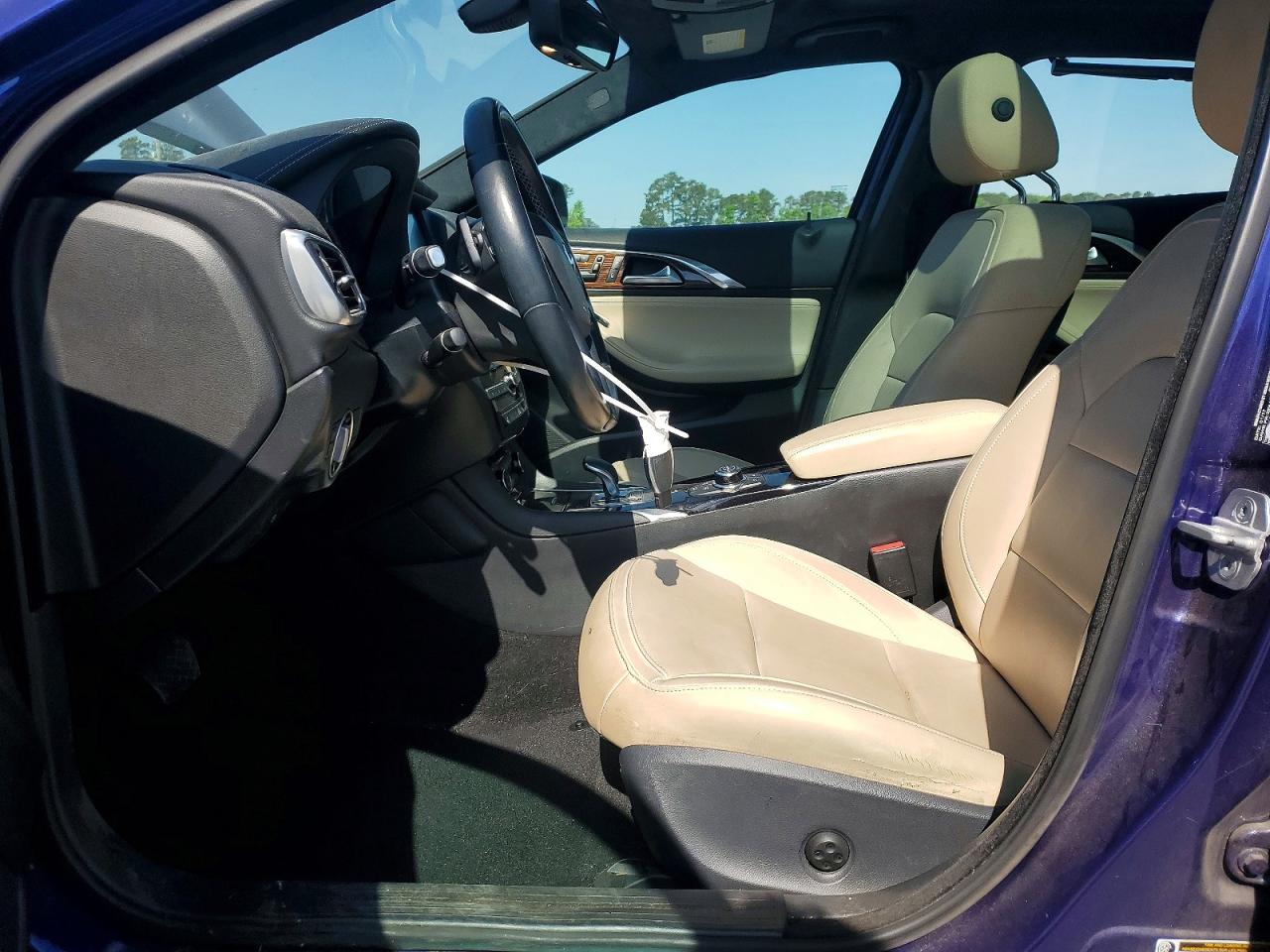 INFINITI Qx Premium