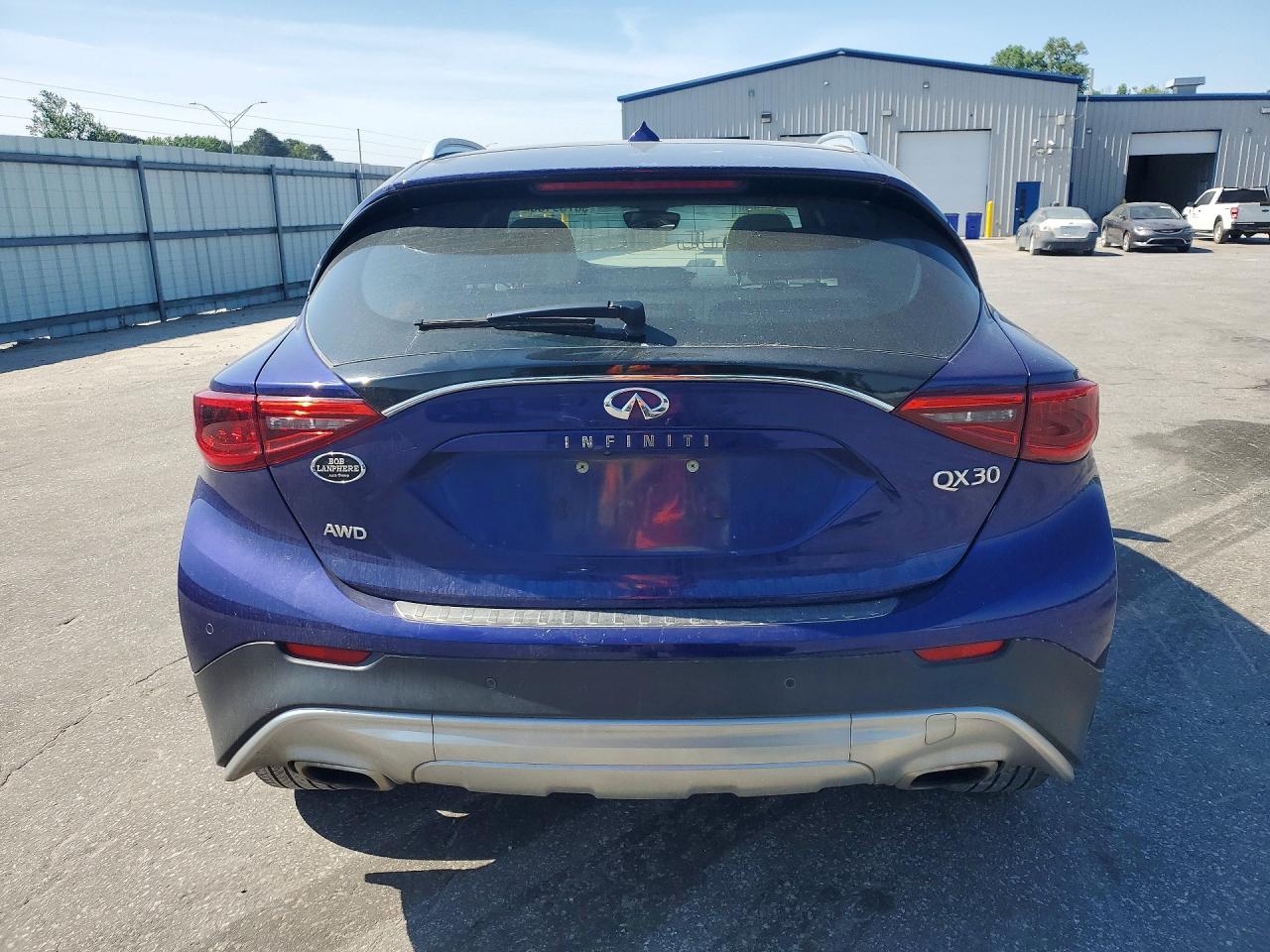 INFINITI Qx Premium