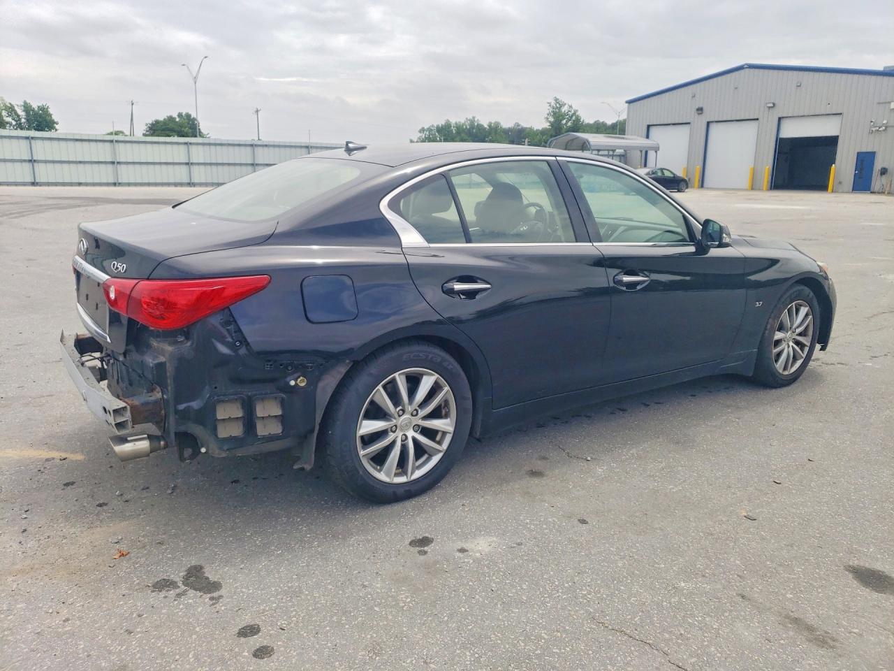 INFINITI Q50 Base