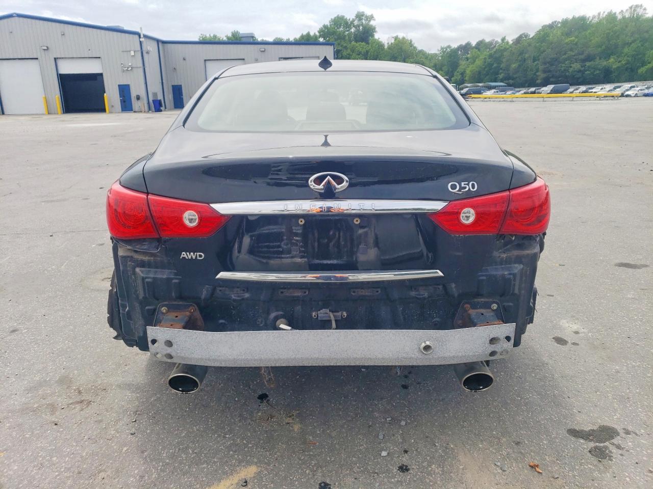 INFINITI Q50 Base