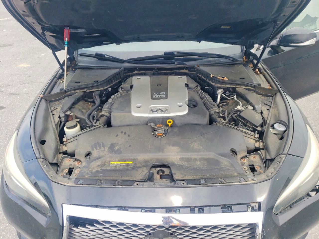 INFINITI Q50 Base