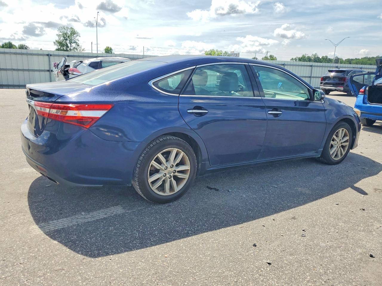 Toyota Avalon Base