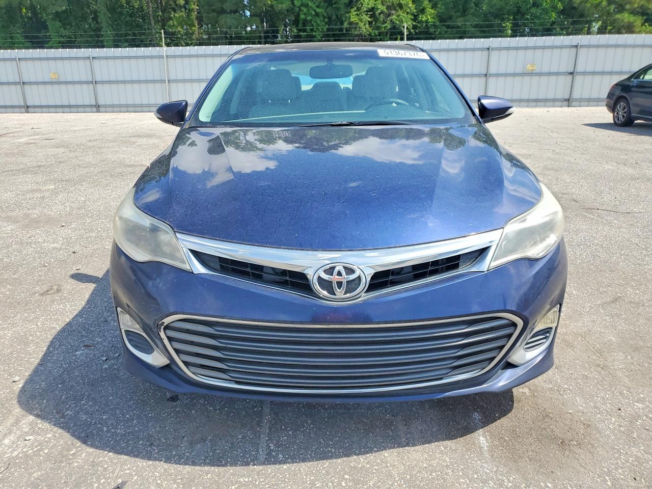 Toyota Avalon Base