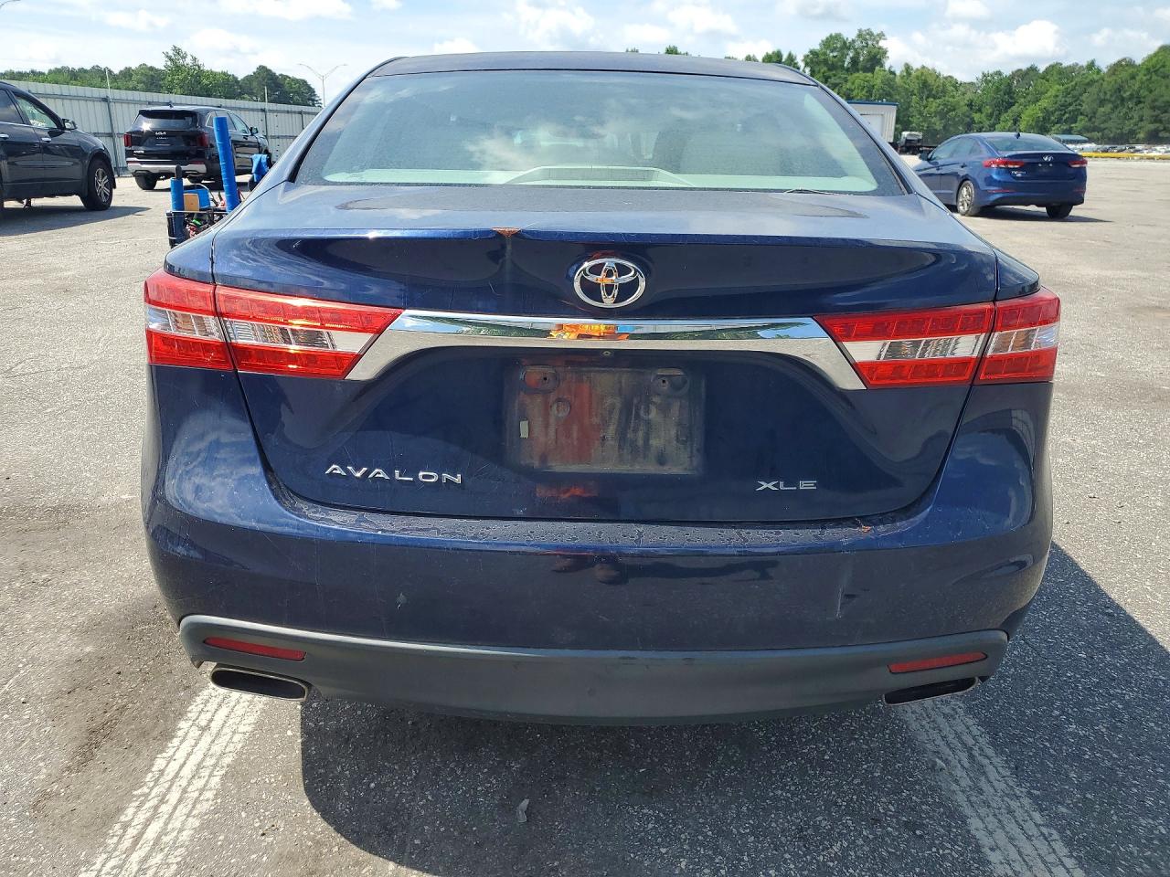 Toyota Avalon Base