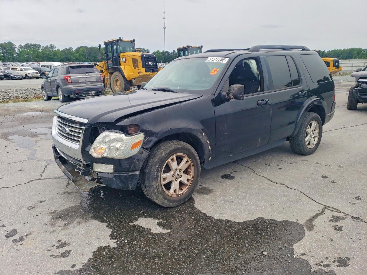 Salvage Ford Explorer Image