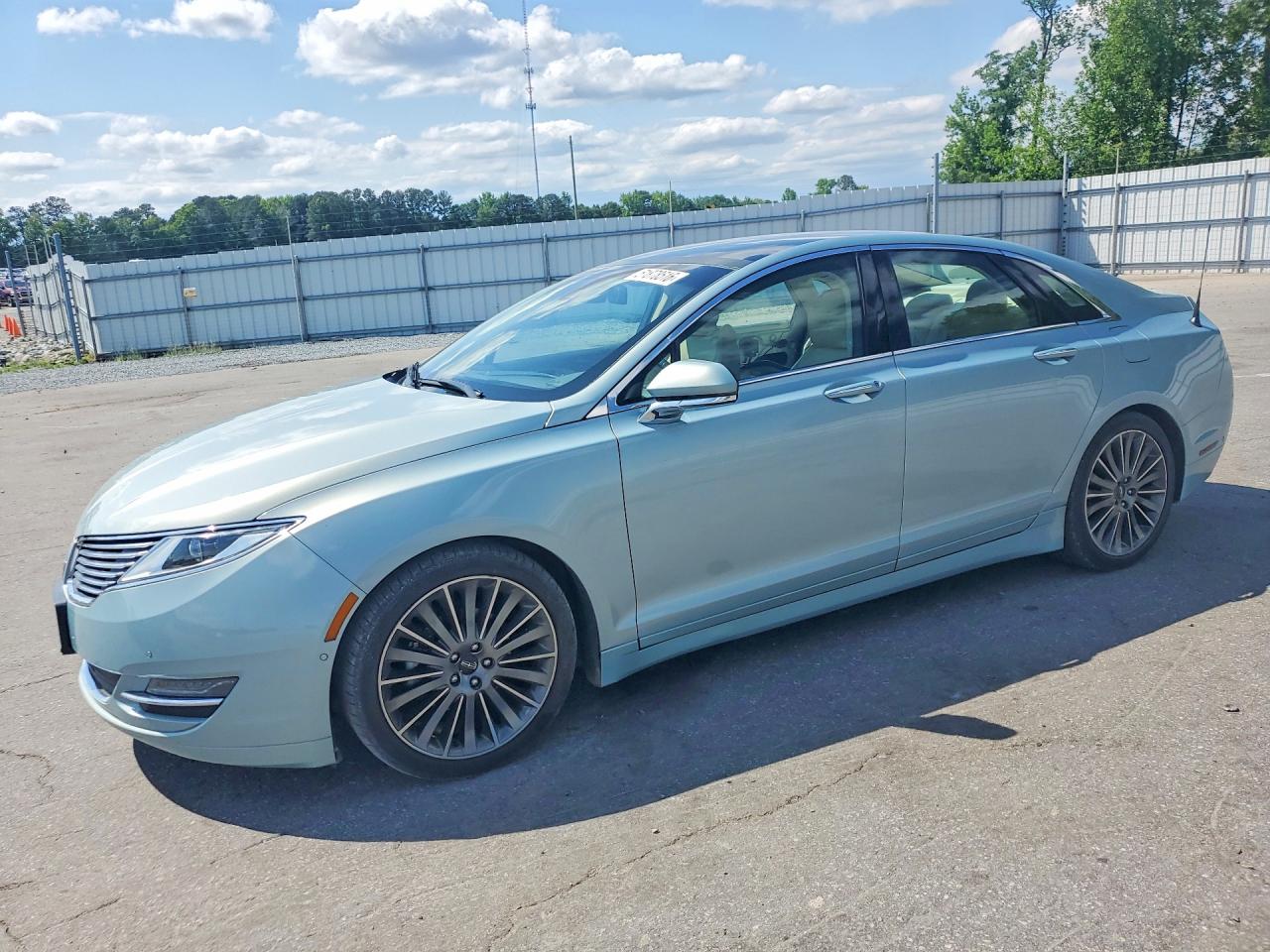 Salvage Lincoln MKZ Image