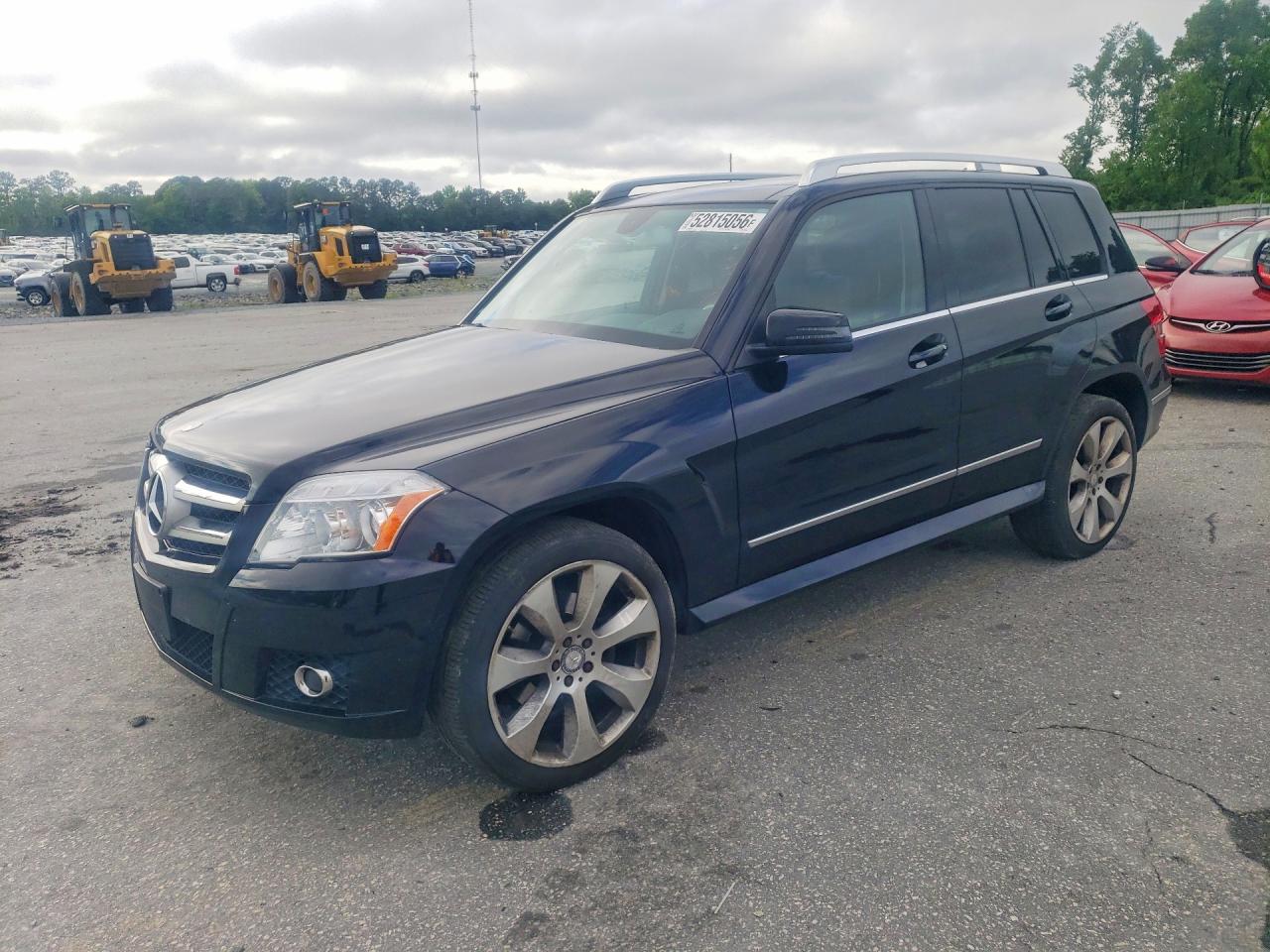 Salvage Mercedes-Benz GLK Image