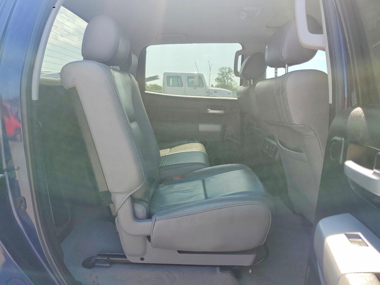 Toyota Tundra Crewmax Limited