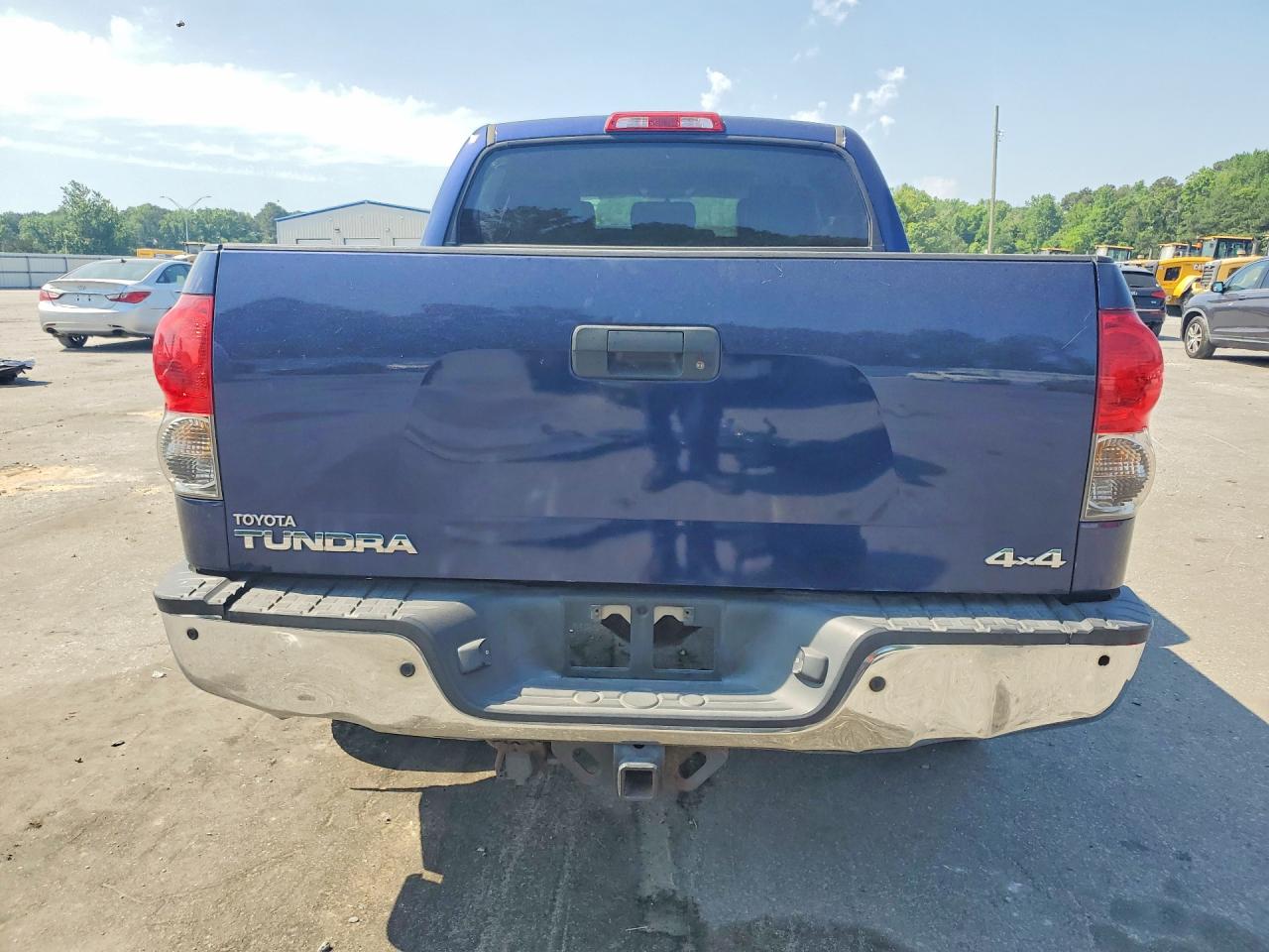 Toyota Tundra Crewmax Limited