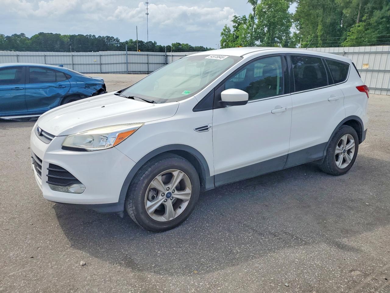 Salvage Ford Escape Image