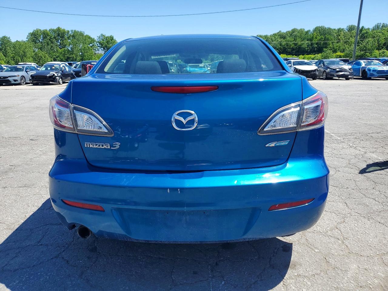 Mazda 3 I